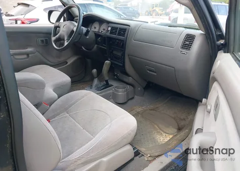 2003 Toyota Tacoma from USA, damaged, VIN 5TEWM72N03Z296853